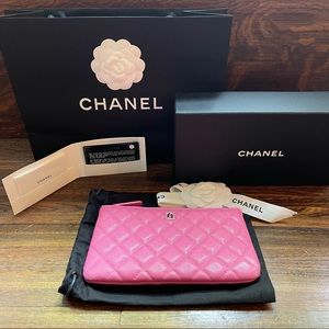 Unicorn 🦄 CHANEL Pink Caviar Small O Case